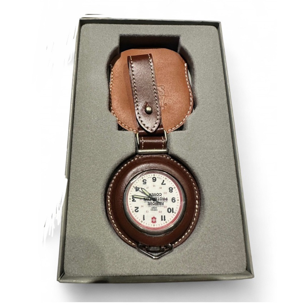 Vintage Marlboro Unlimited Swiss Army Pocket Watch - Picture 3 of 5